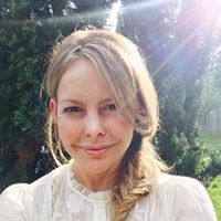 Julie Novak Photo 43