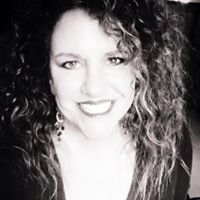 Angela Gooch Photo 23
