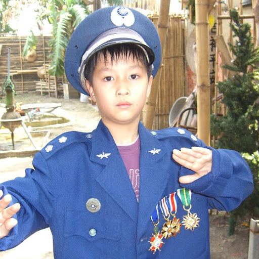 Arthur Lin Photo 31