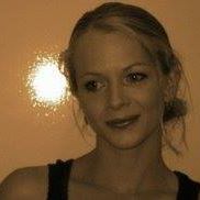 Deanna Kerr Photo 11