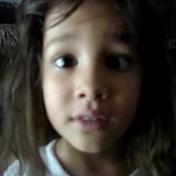 Lisa Carvalho Photo 22