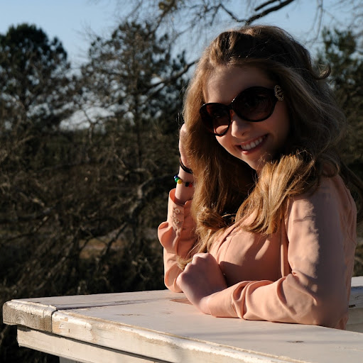 Haley Johnson Photo 37