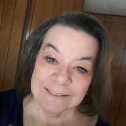 Vicki Knight Photo 25