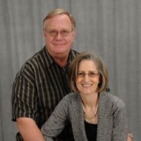 Laurie Ellis Photo 10