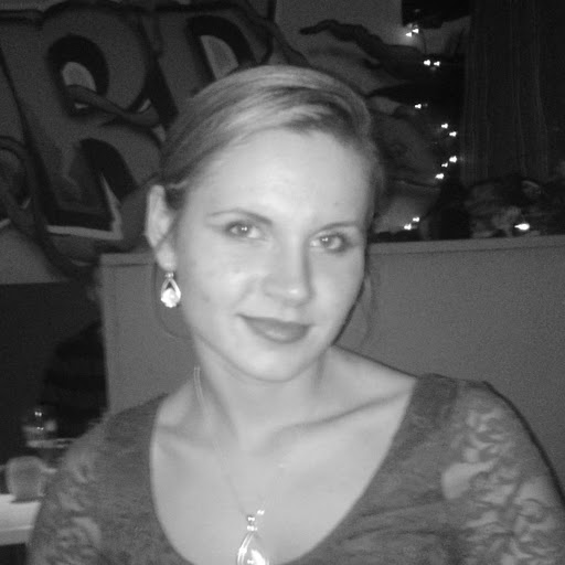Julia Crow Photo 12