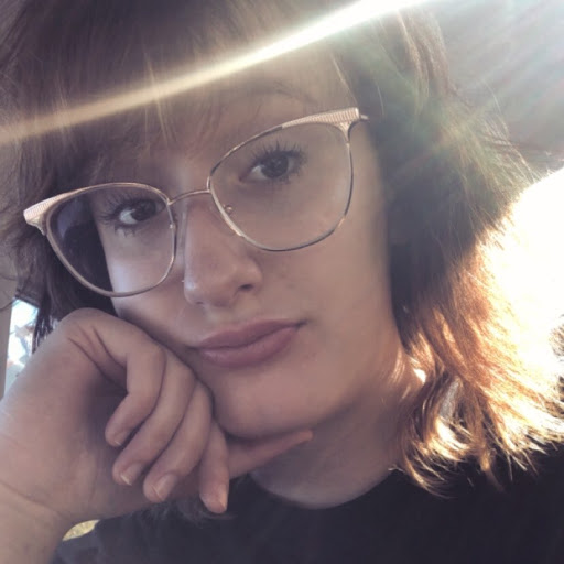 Hannah Gustafson Photo 20