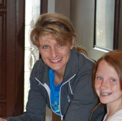 Laurie Pratt Photo 36