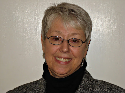 Ruth Reynolds Photo 38