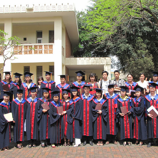 Van Trinh Photo 38