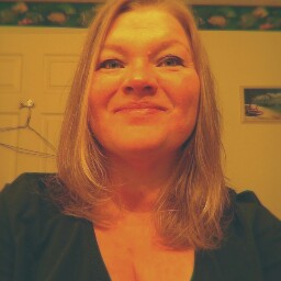 Michelle Cochran Photo 11