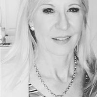 Lisa Rhinehart Photo 16