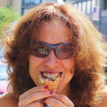 Ellen Hendricks Photo 38