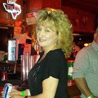 Michele Andrews Photo 31