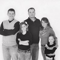Kelly Griggs Photo 22