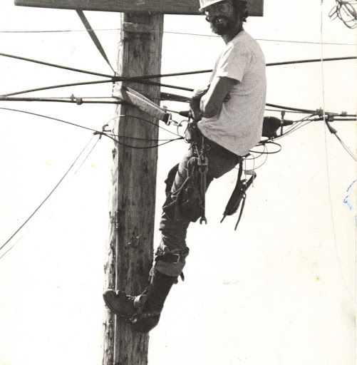 Robert Mayfield Photo 21