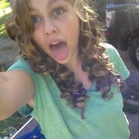 Isabella Simmons Photo 16