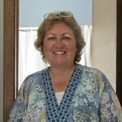 Connie Thompson Photo 30