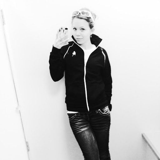 Rachel Norton Photo 8