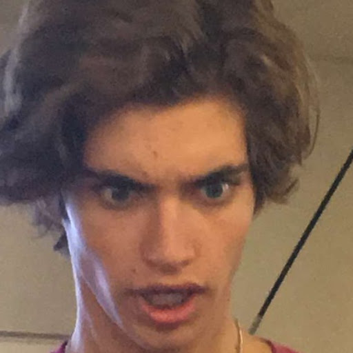 Zachary Tyler Photo 12