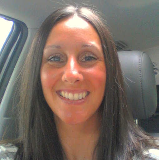 Kellie Larson Photo 7