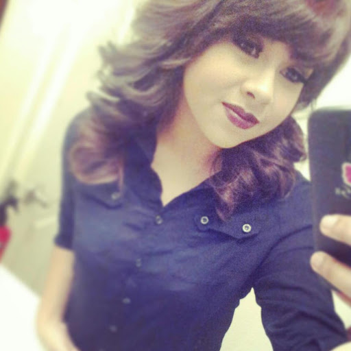 Cynthia Luna Photo 39