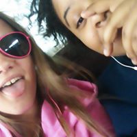 Nicole Bates Photo 38