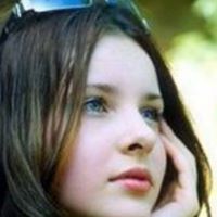 Julia Sweet Photo 8