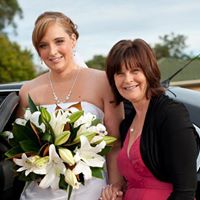 Julie Lawlor Photo 29