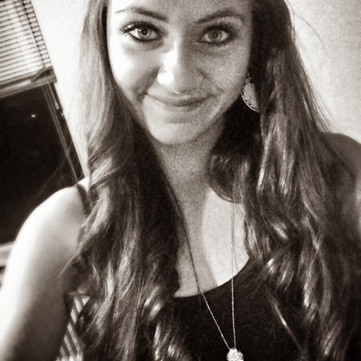 Michelle Andersen Photo 34