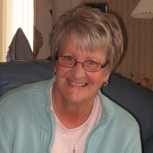 Avril Russell Photo 2