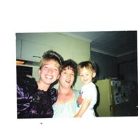 Diane Holden Photo 39