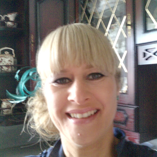 Helen Bradley Photo 15