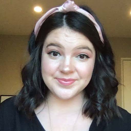 Taylor Nash Photo 13