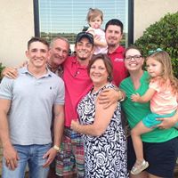 Laura Thacker Photo 27