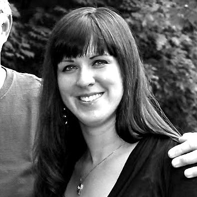 Laura Sullivan Photo 33