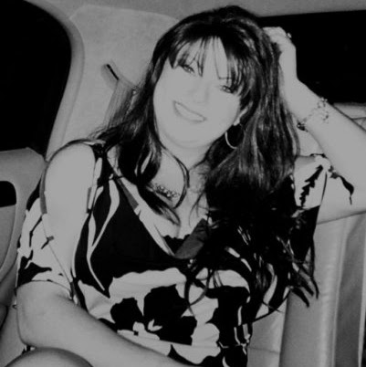 Theresa Kerr Photo 15