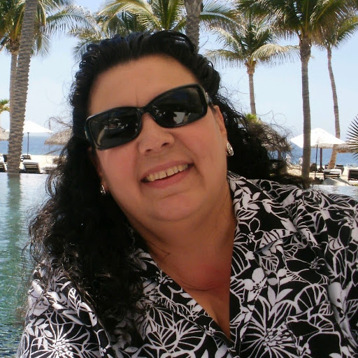 Debra Flores Photo 15