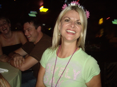 Julie Harrison Photo 30