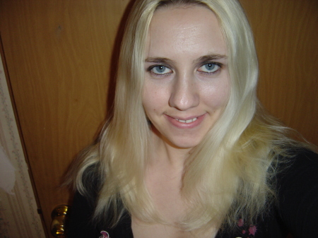 Elizabeth Cronk Photo 4