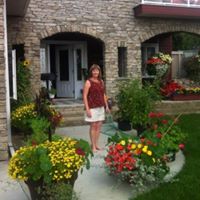 Vicki Bouchard Photo 20