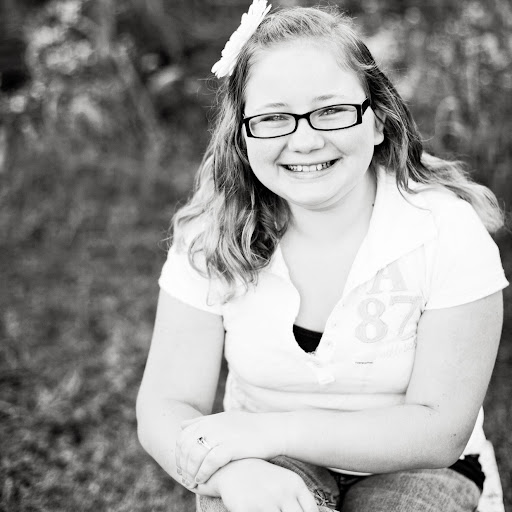 Grace Gibson Photo 20