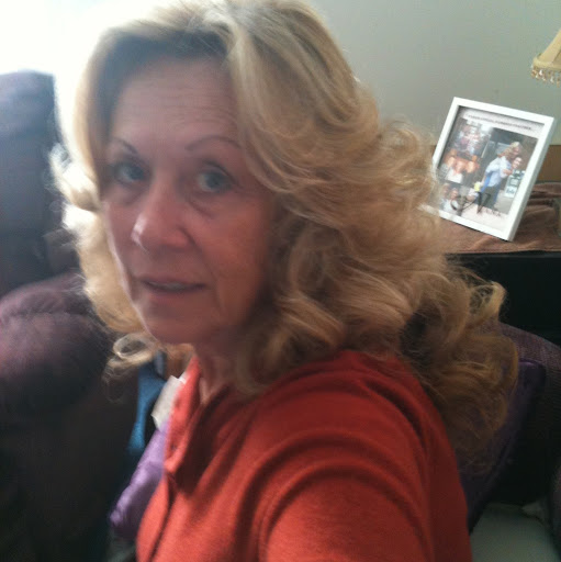 Carolyn Pierce Photo 23