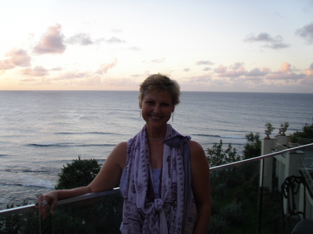 Lisa Henry Photo 34