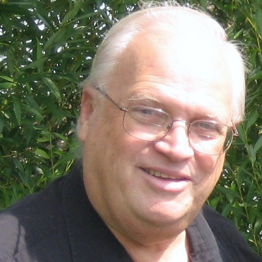 Robert Hays Photo 23 Robert Hays Photo 23