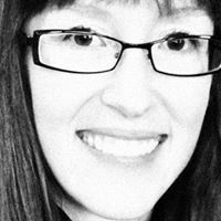Sarah Knudsen Photo 27
