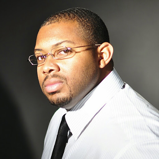 Lorenzo Jones Photo 7