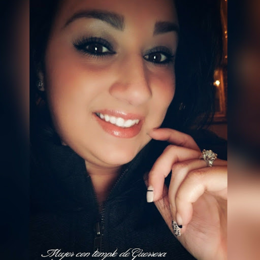Frances Morales Photo 37