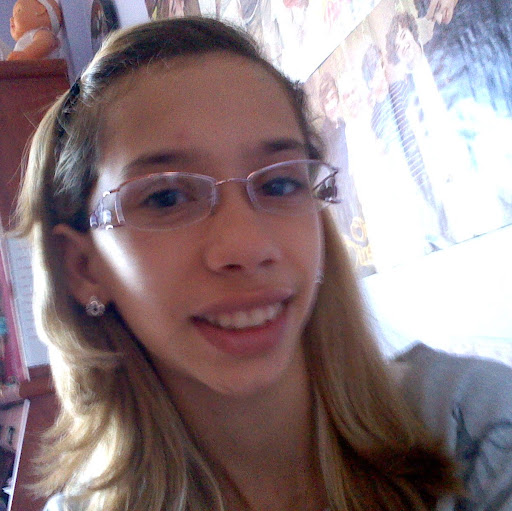 Anne Ribeiro Photo 9