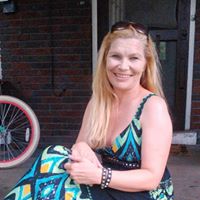 Brandy Ward Photo 8