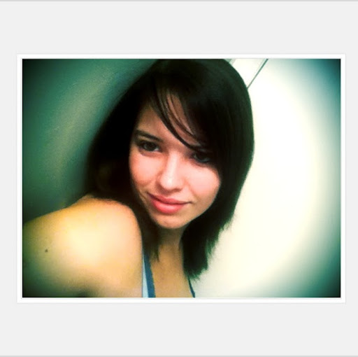 Danielle Slater Photo 7